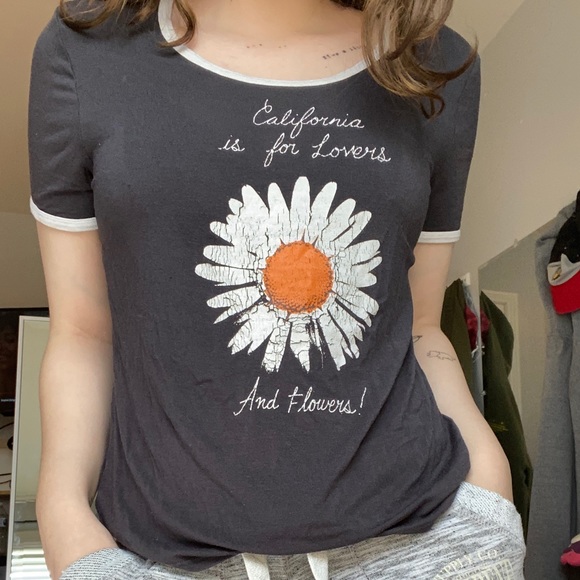 Garage T-Shirt! - Picture 3 of 5